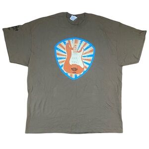 Hard Rock Men's T-shirt XXL 2XL Olive Green Guitar Print Sacramento Casino Tee